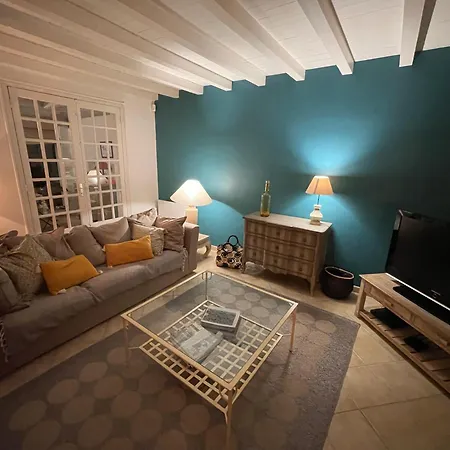 Saladjo Villa *